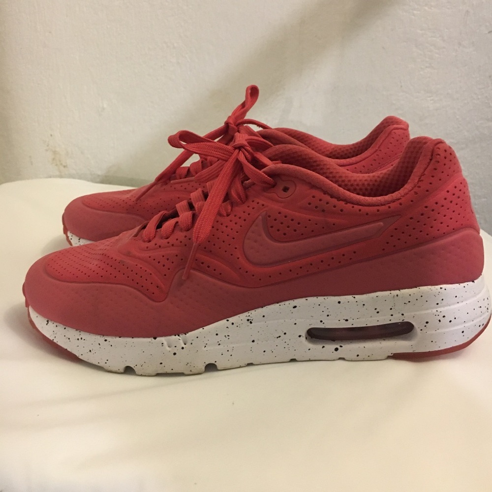 Nike Air Red w/ Black and white speckle sneakers